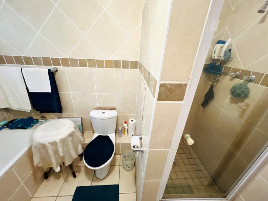 4 Bedroom Property for Sale in Chiselhurst Eastern Cape